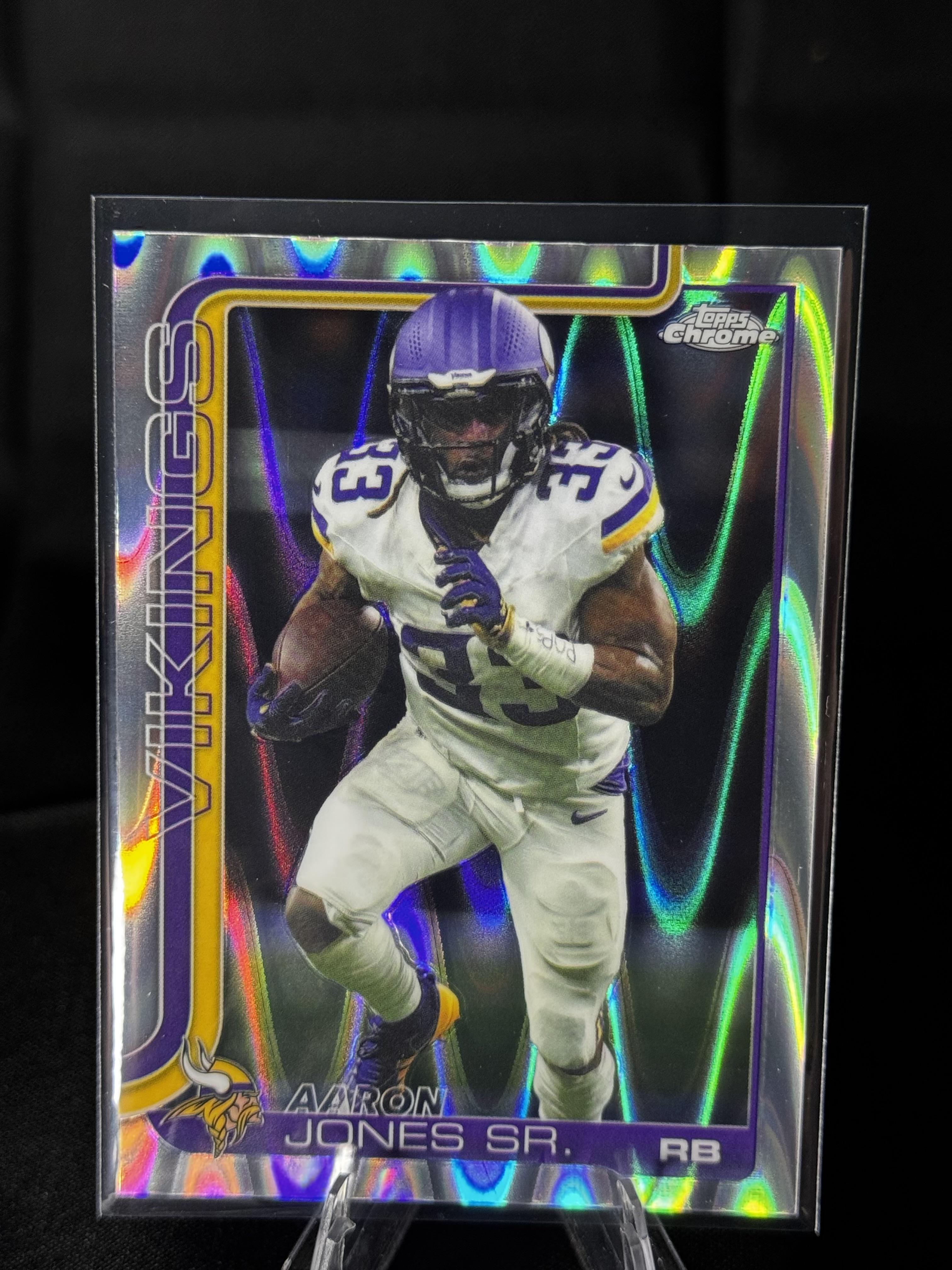 #201 Aaron Jones Sr. 2025 Topps Chrome