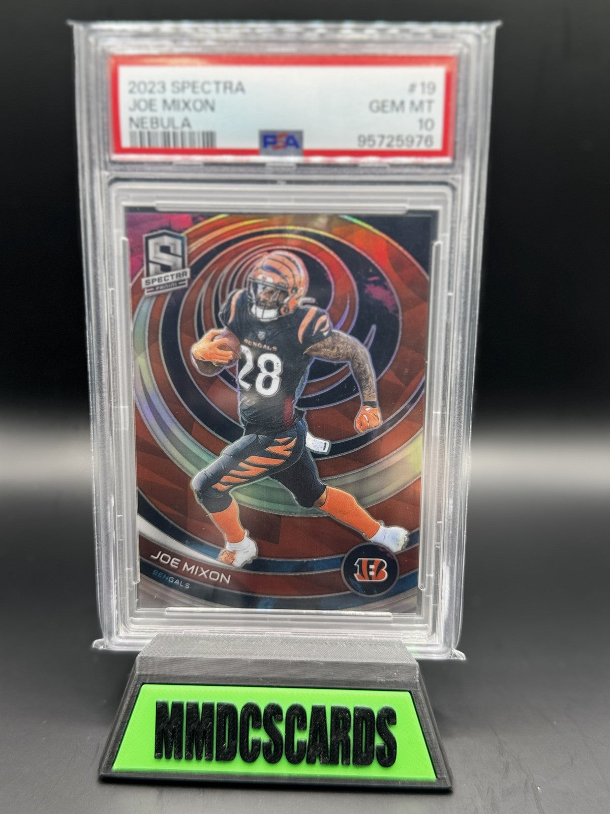 2023 Panini Spectra - Joe Mixon #19 Nebula Prizm /2